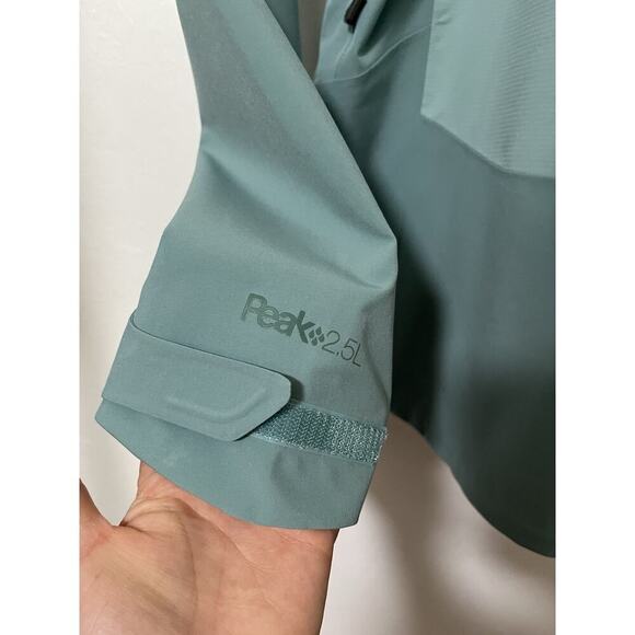 REI Womens Peak 2.5L Jacket Size XS Teal Hiking Outdoors Hooded Gorpcore Camping - Picture 5 of 10